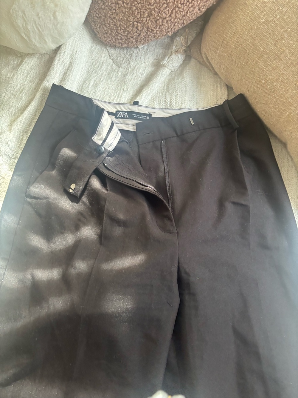 Zara Women's Black Wide-Leg Trousers - Sleek Tailored Fit - Picture 2 of 3